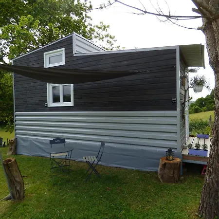 La Tiny Des 3 Pics Gasthof