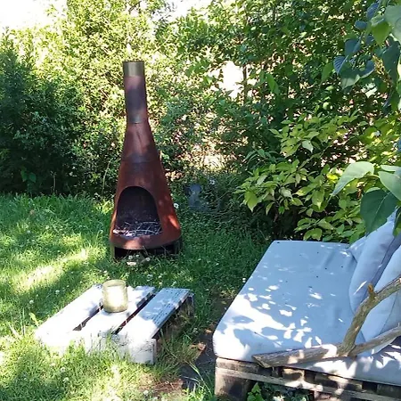 Гостевой дом La Tiny Des 3 Pics