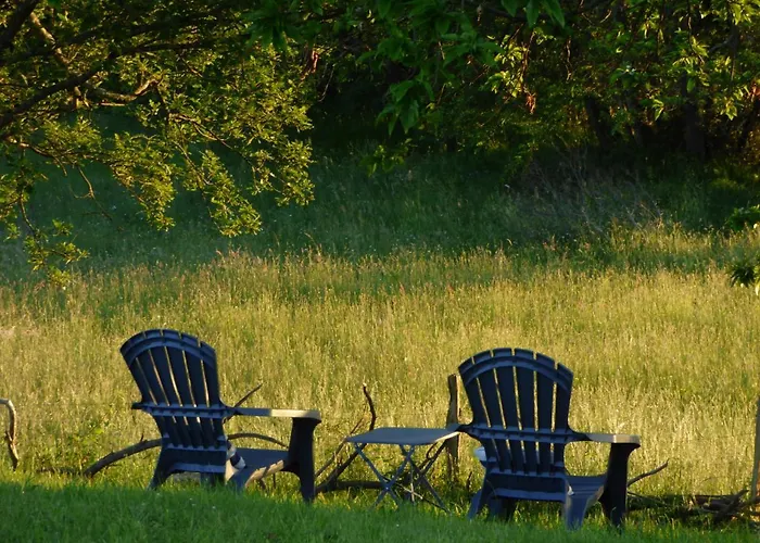 Гостевой дом La Tiny Des 3 Pics 3*