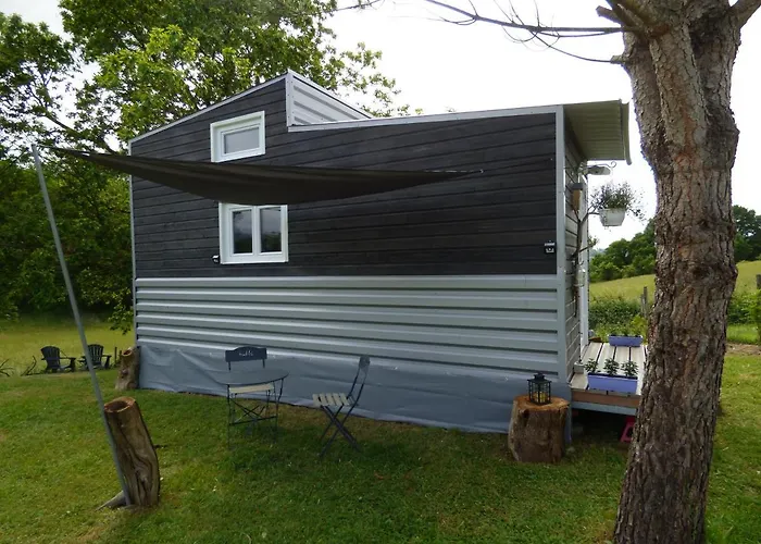 La Tiny Des 3 Pics Гостевой дом